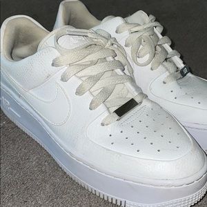 Women’s size 8 Nike Airforce 1